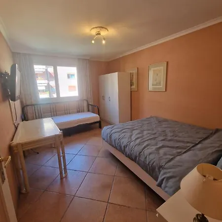 Grand 4-8 Personnes Монтрё