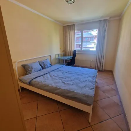 Grand 4-8 Personnes Apartment *