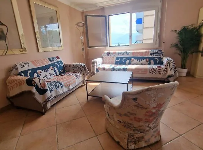 Grand 4-8 Personnes * Montreux