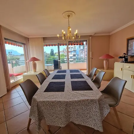 Apartment Grand 4-8 Personnes *